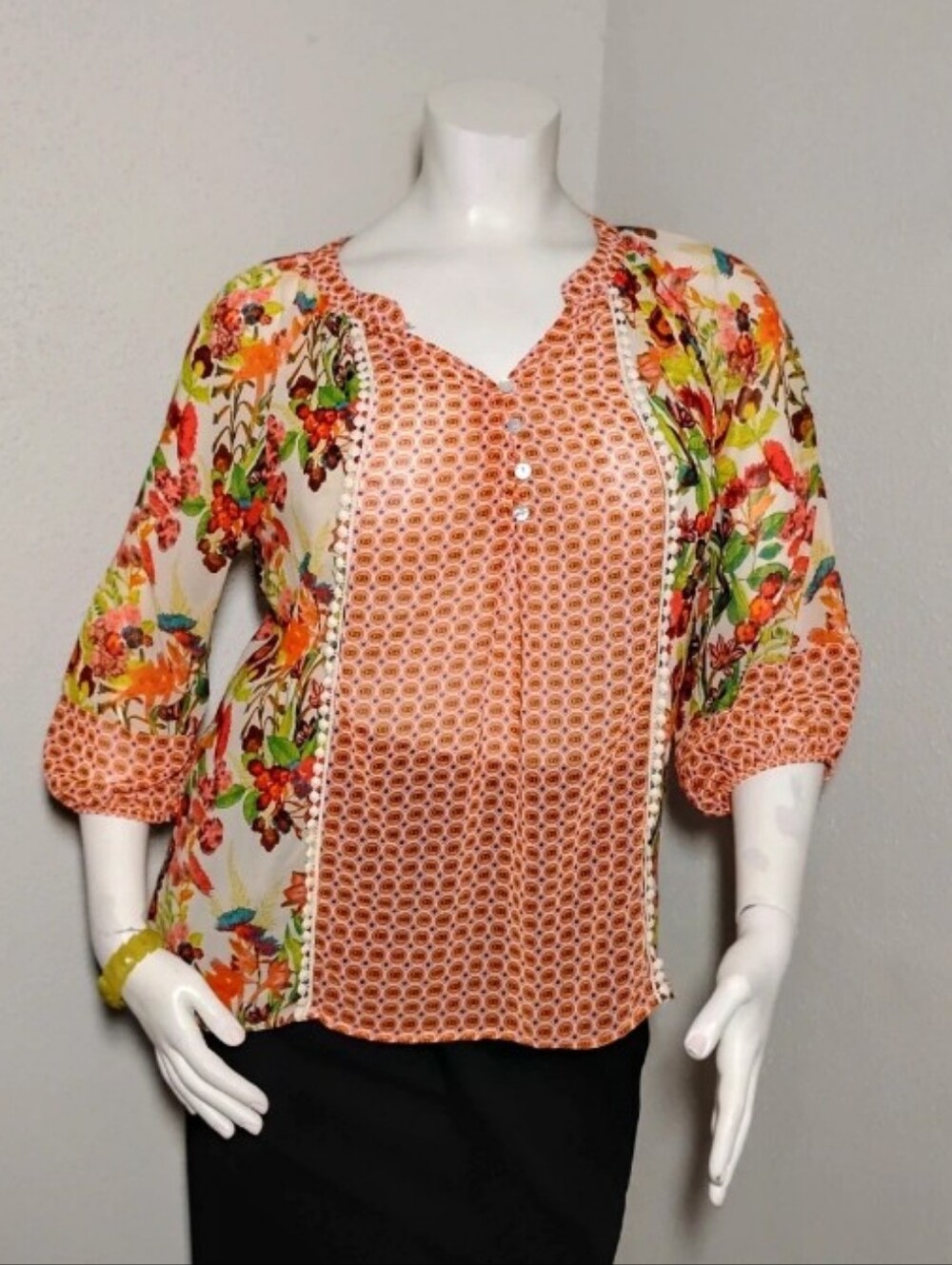 new directions Orange Floral Mixed-Print Button Front Blouse